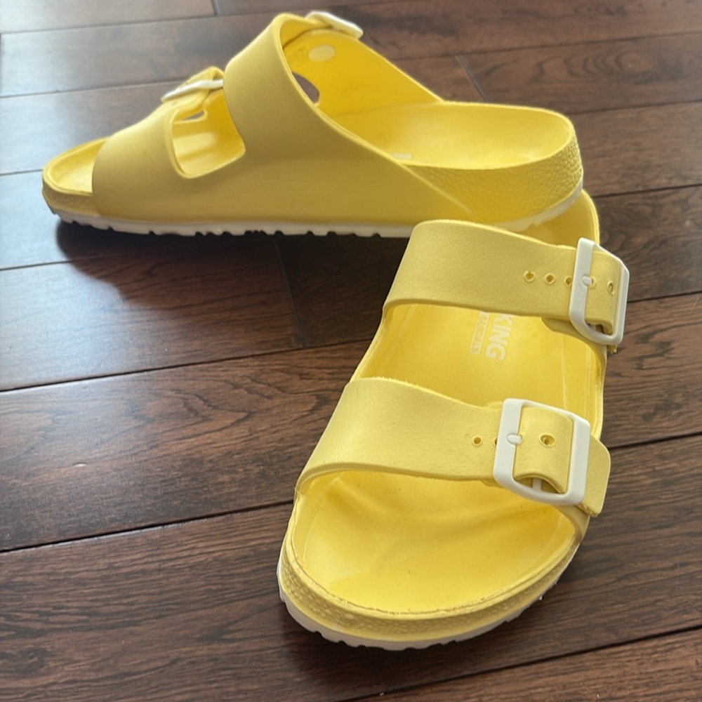 Viking Chatham EVA Sandals Size 9 / 9.5